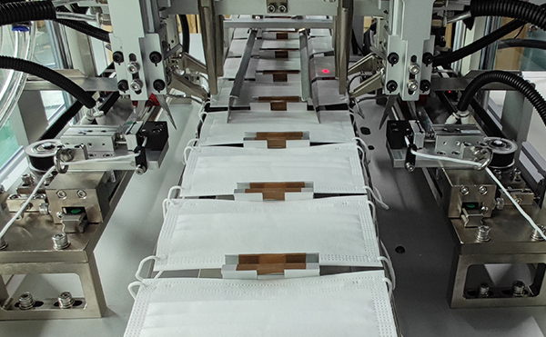 1649660052181479.jpg 全自動(dòng)口罩機(jī)細(xì)節(jié)圖.jpg