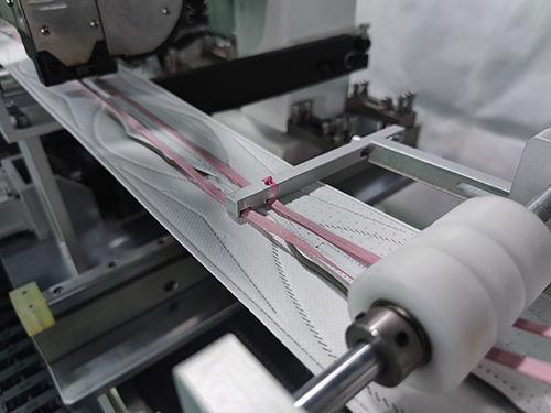 1657608242614925.jpg 口罩機(jī)細(xì)節(jié)圖.jpg